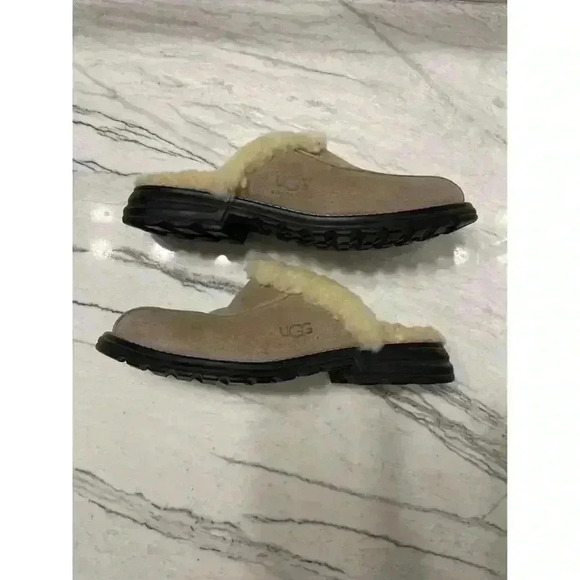 UGG Australia Sand Color Suede Leather Sherpa Lined Slip-On Clog 5397 Size 6 - Picture 4 of 8